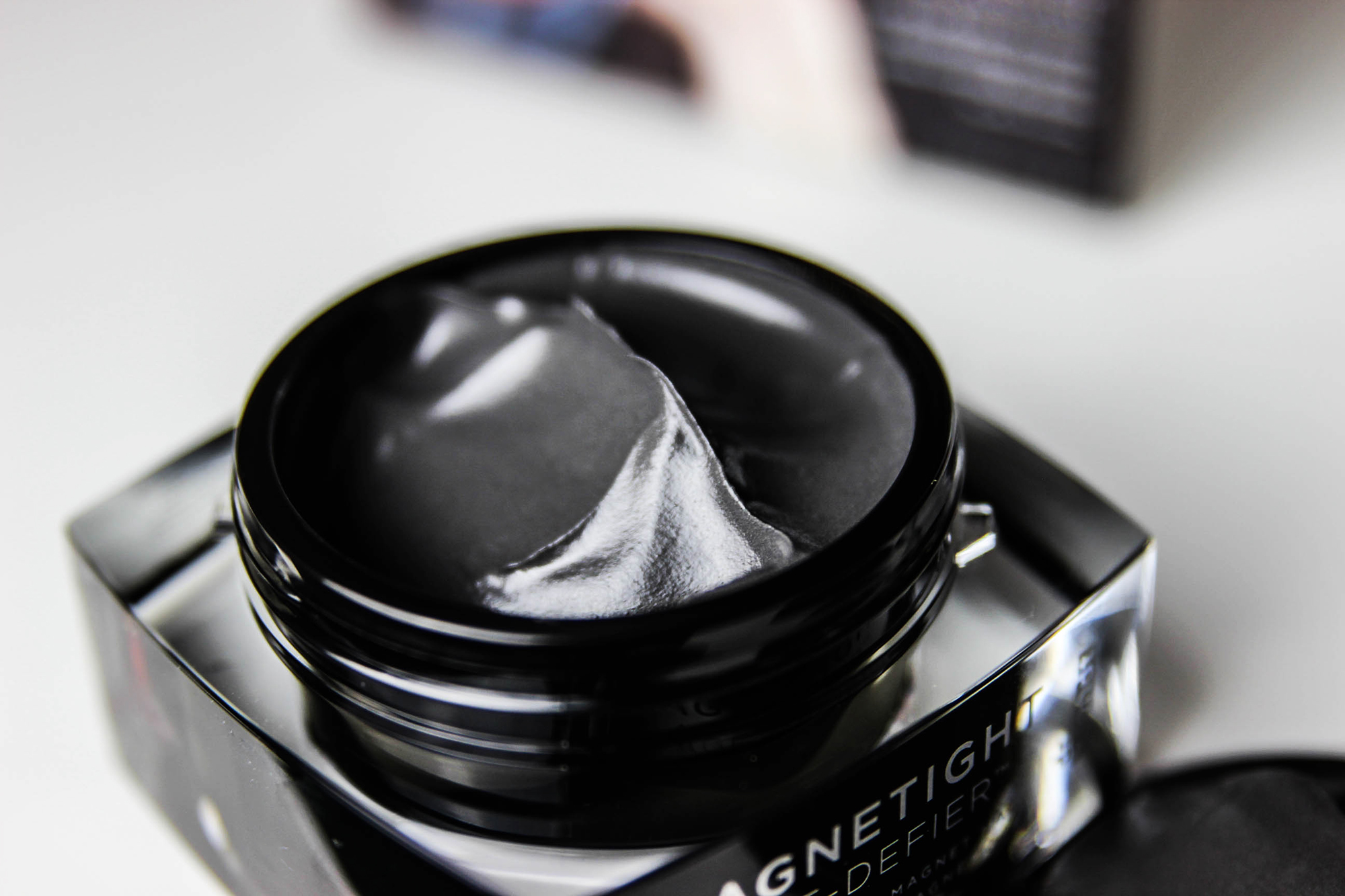 Magnetight_masque-Dr Brandt-15